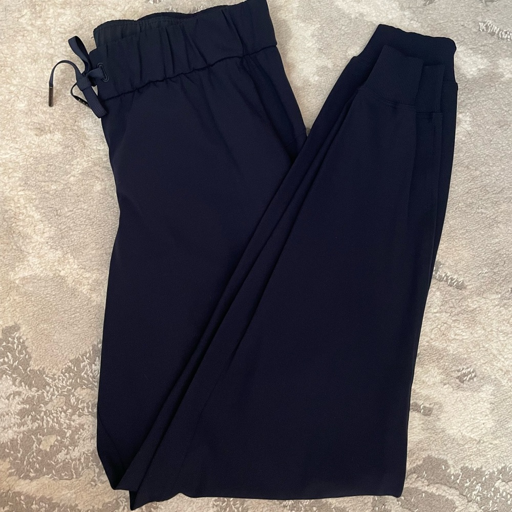NWOT!! Lululemon Stretch Jogger
